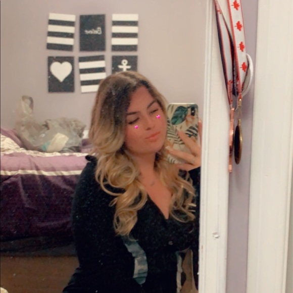 Meet your Posher, Cassie - Picture 1 of 1